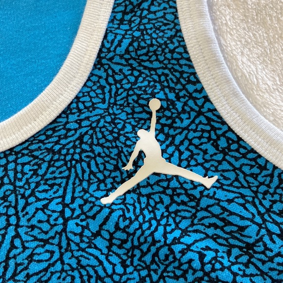 Jordan’s Boys Tank Small. Preowned. - Picture 3 of 8